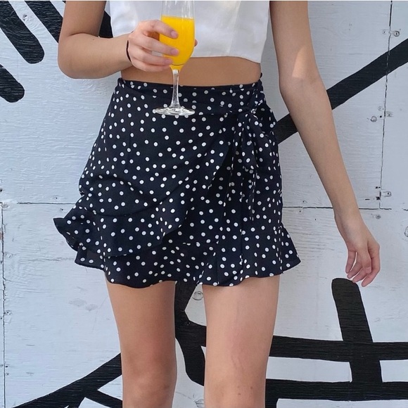 PRINCESS POLLY Black White Polka Dot Wrap Skirt M 8 - Picture 5 of 5